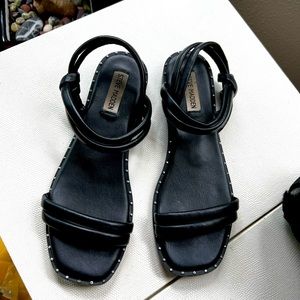 Black Steve Madden sandals